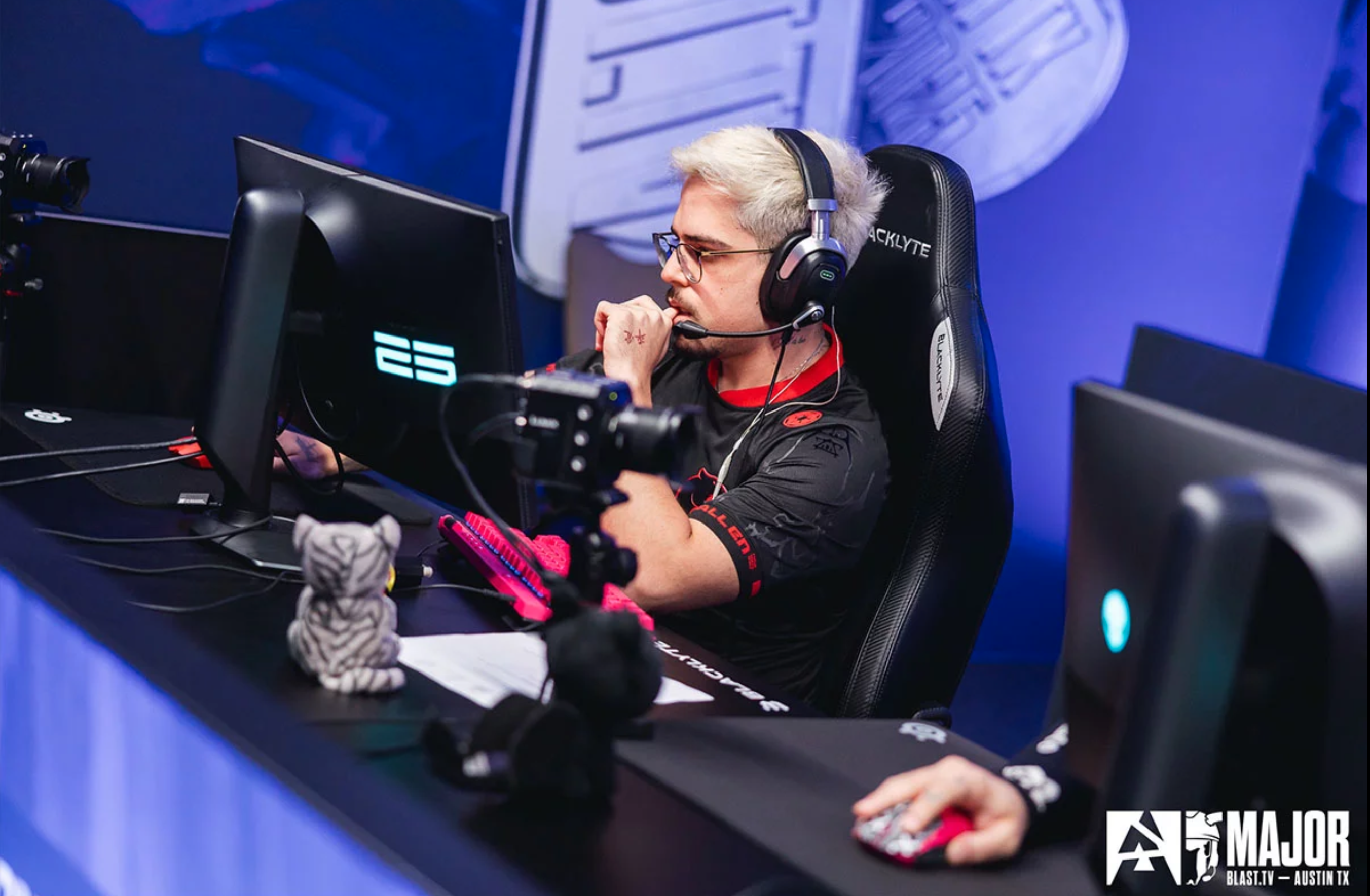G2 Crush Aurora to Stay One Win Away from Playoffs at BLAST.tv Austin Major